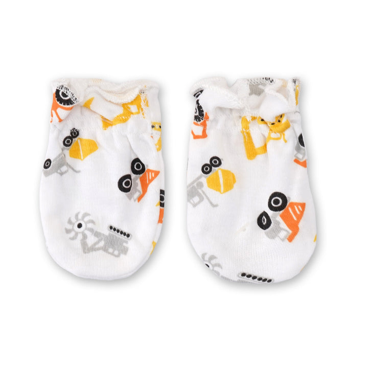 BABY 4 PCS BOOTIES GLOVE AND CAPS SET TRUCK WHITE (0-6 MONTHS) - SUNSHINE