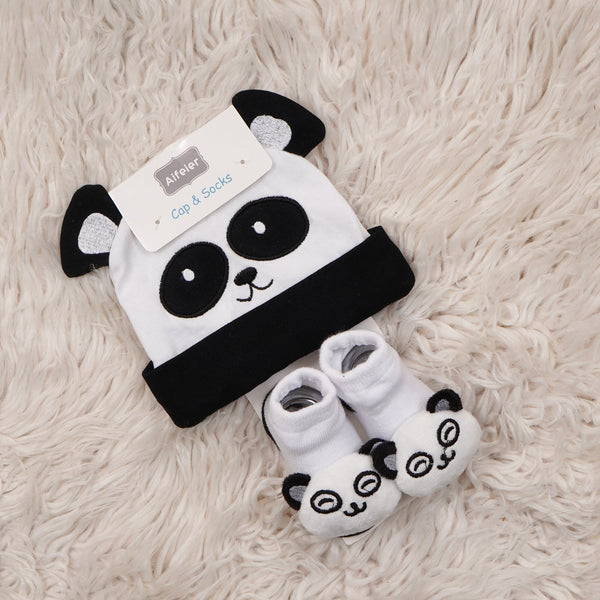 SUNSHINE PACK OF 3 BABY BOOTIES AND CAP SET PANDA BLACK