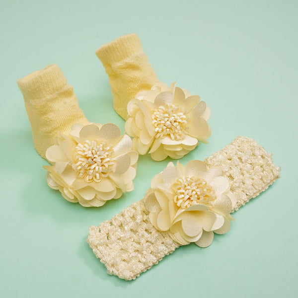 SUNSHINE BABY BOOTY & HEADBAND SET 2 PCS FLOWER YELLOW NB