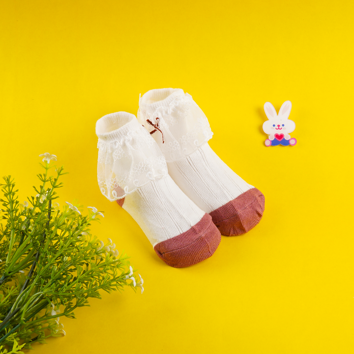 SUNSHINE BABY SOCKS BOW FRILL MAROON 15-17CM