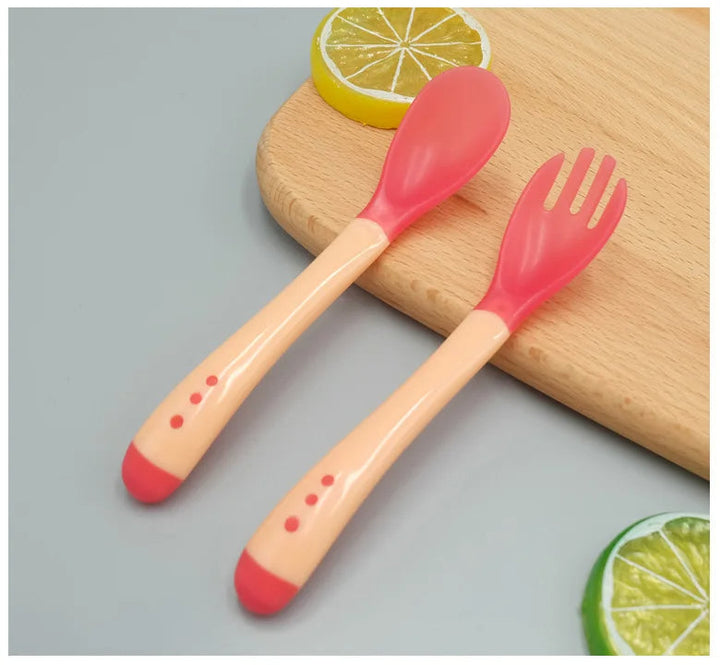 SUNSHINE KIDS COLOR CHANGING SPOON RED